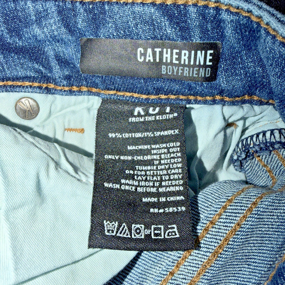 KUT From The Kloth Catherine Boyfriend Jeans Size 6 Dark Wash Distressed Cuffed - Picture 3 of 9